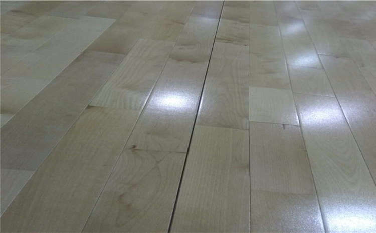 体育木地板预留伸缩缝的原理