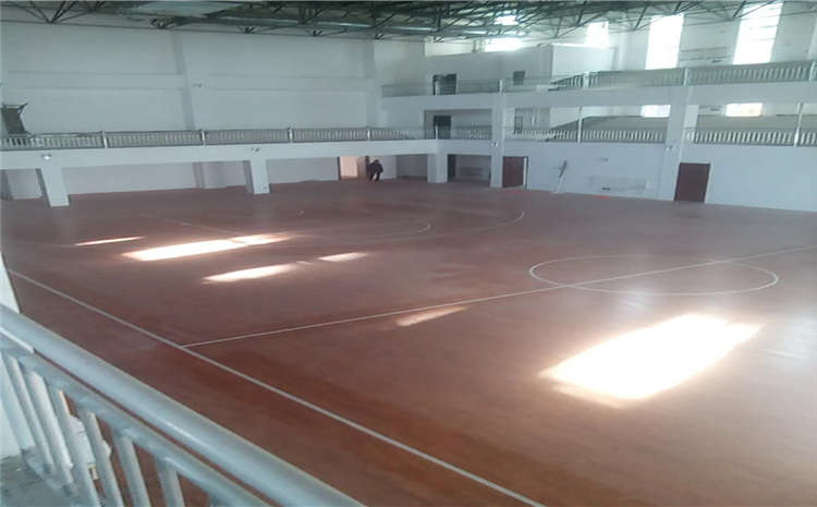 五角枫排球馆木地板结构
