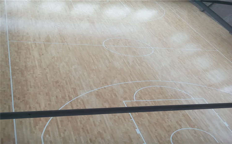 重庆24厚体育馆实木地板哪个牌子好？
