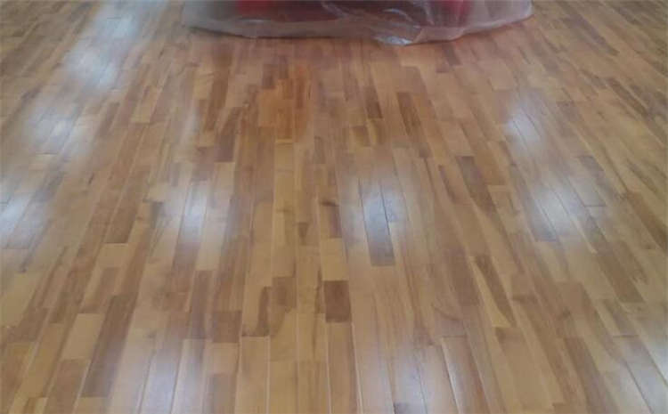 橡胶木篮球馆木地板怎么保养？