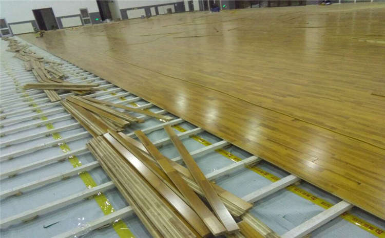 橡胶木篮球场地木地板结构