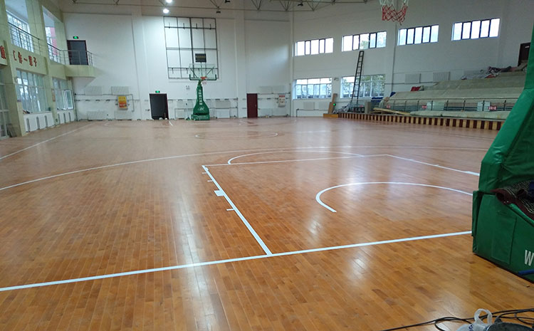 室内篮球馆木地板受潮有哪些解决方式