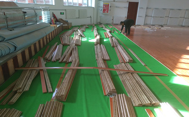 24厚木地板篮球馆安装工艺