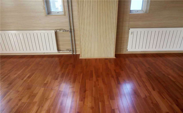 24厚舞蹈房木地板造价是的多少？